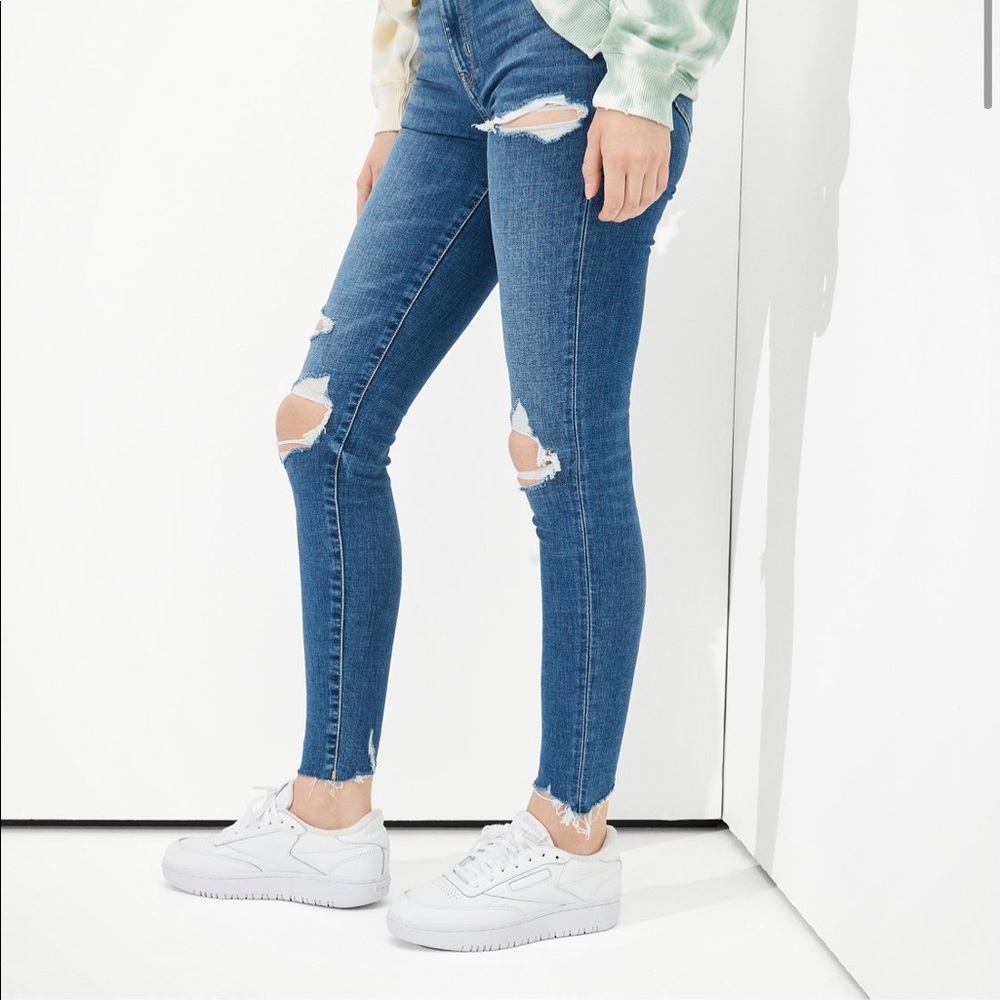 American Eagle ripped medium wash jeans